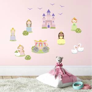 Dekorera väggen med prinsessor